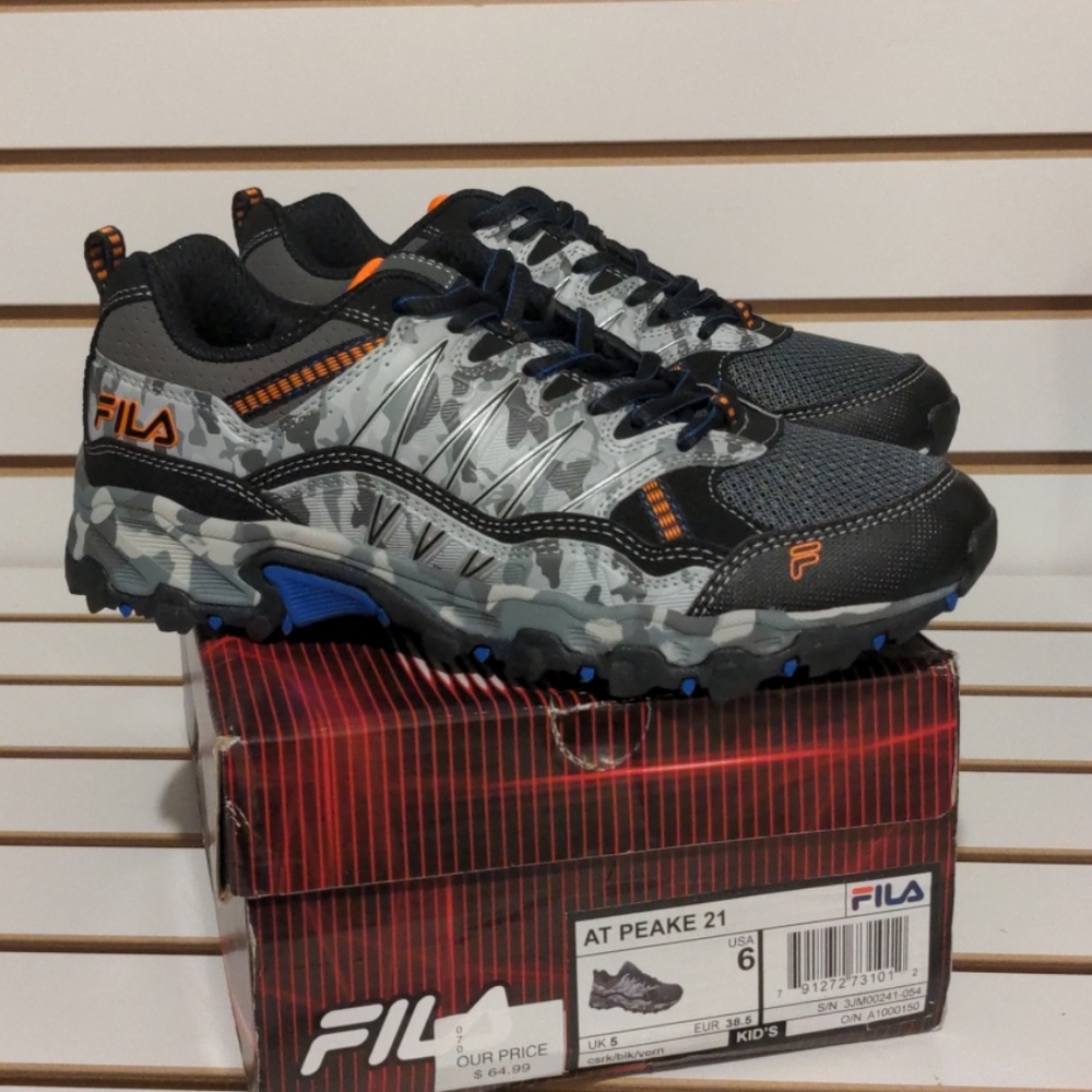 Fila AT peake 21 size 6